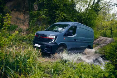 Renault Trucks Offroad in the middle of the forest