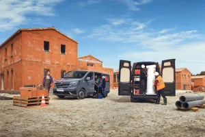Renault Trucks Trafic red edition 