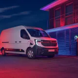 Renault Trucks Master 4 Red EDITION night charging