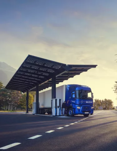 Início da produção em série em Bourg-en-Bresse do Renault Trucks E-Tech T & C